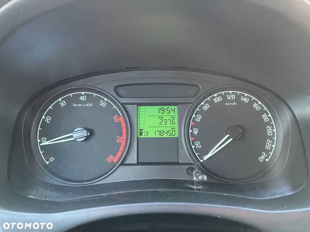 Skoda Fabia 1.2 HTP - 7
