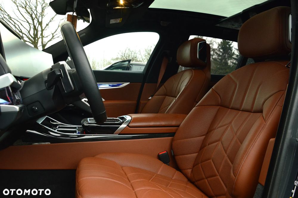 BMW Seria 7 750e PHEV xDrive M Sport sport - 13