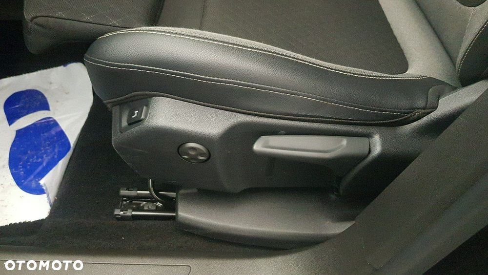 Opel Grandland X - 16