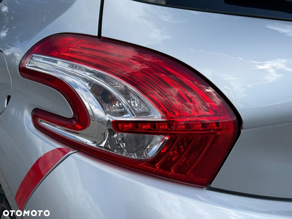 Peugeot 208 1.4 VTi Allure - 8