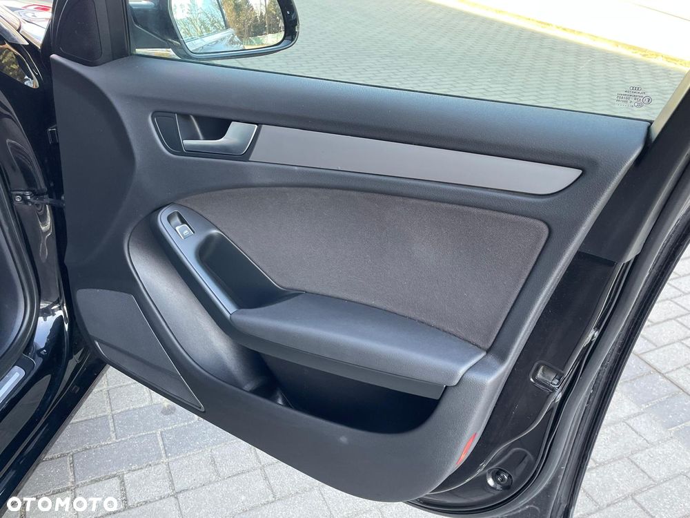 Audi A4 Avant 2.0 TDI clean diesel - 13