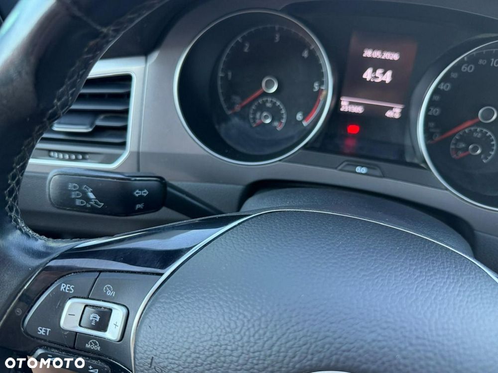 Volkswagen Golf Sportsvan - 26