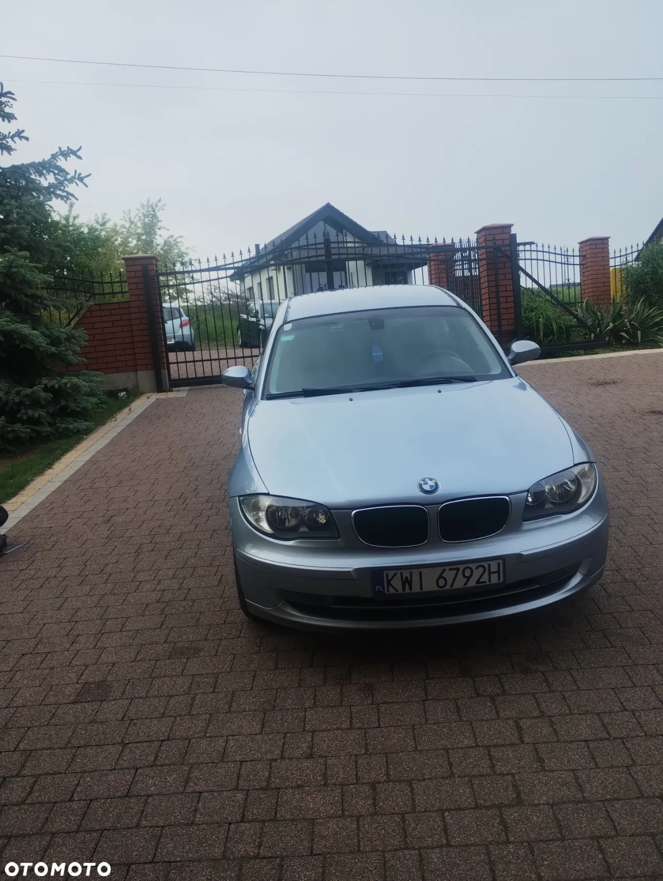 BMW Seria 1 116i - 4