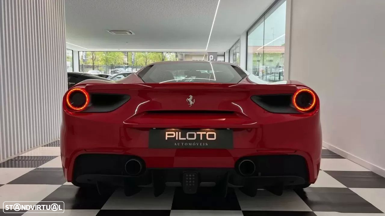 Ferrari 488 GTB - 8