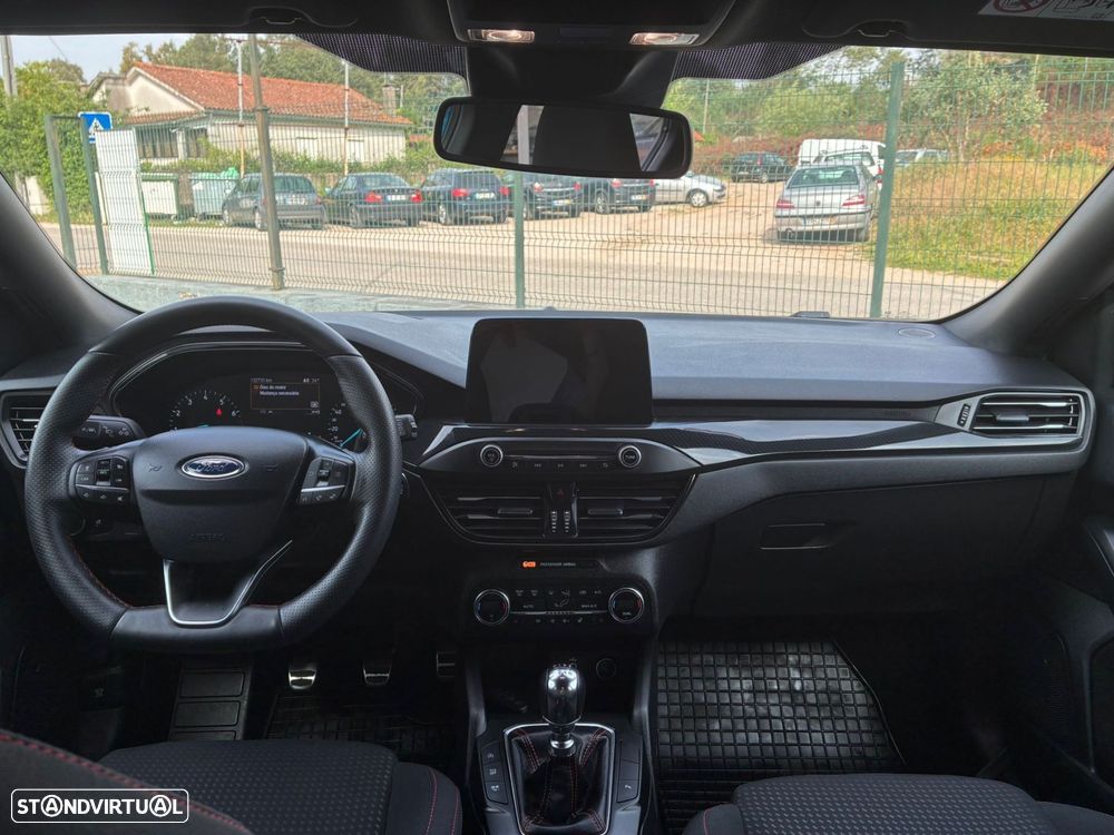 Ford Focus - 18
