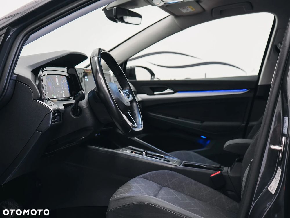 Volkswagen Golf Variant - 19