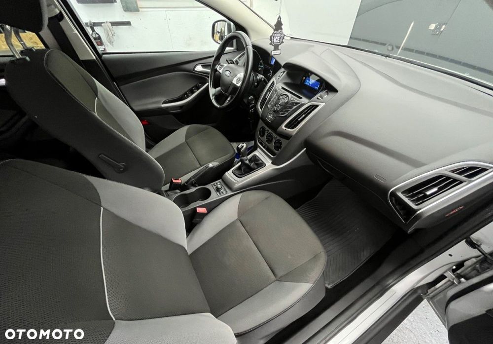 Ford Focus - 21