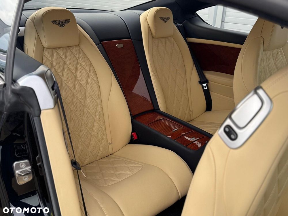 Bentley Continental GT - 22