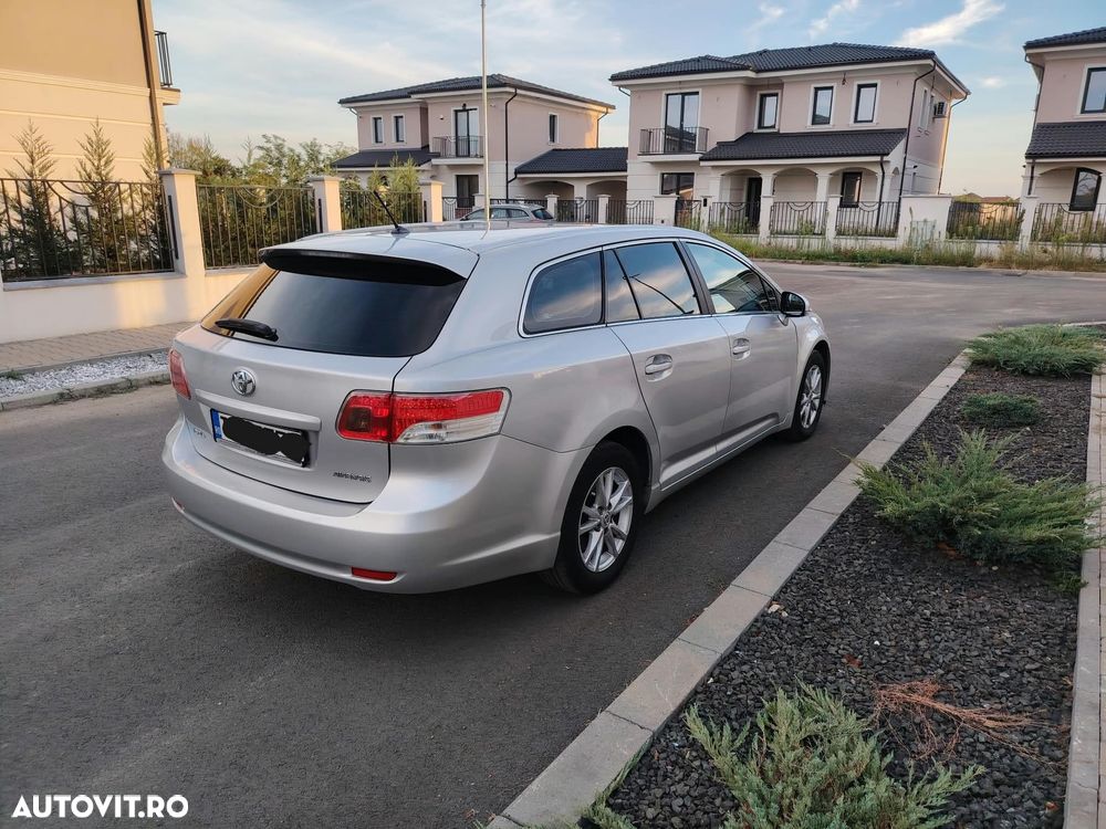 Toyota Avensis 2.0 D-4D Edition - 4