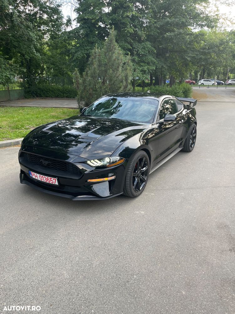 Ford Mustang 2.3 Eco Boost Aut. - 2