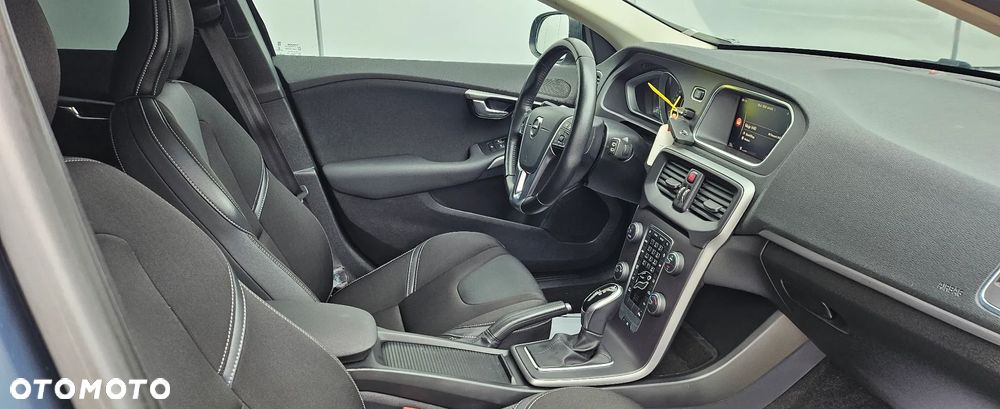 Volvo V40 T2 Geartronic - 20