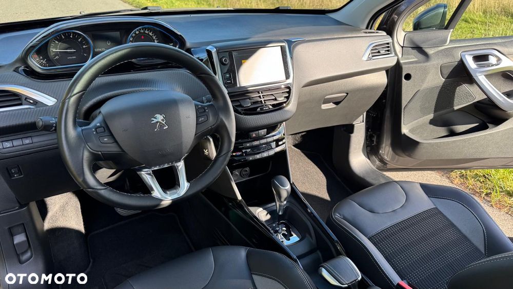 Peugeot 2008 1.2 Pure Tech Crossway S&S EAT6 - 12