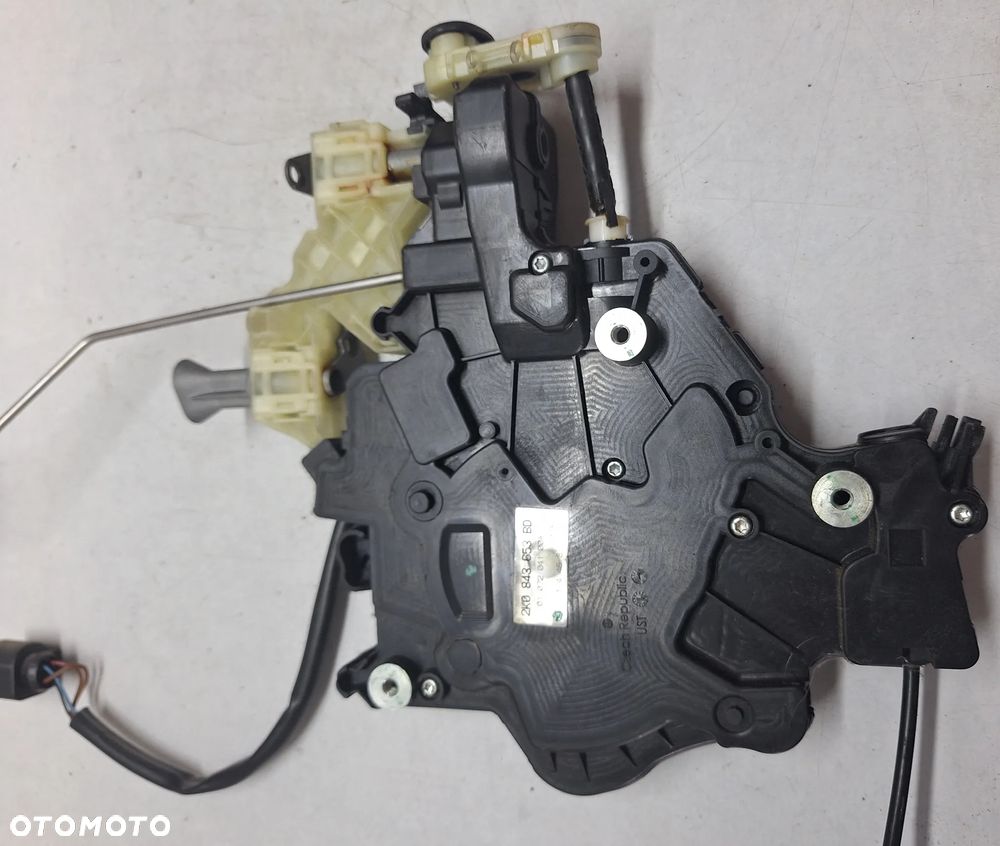 ZAMEK DRZWI PRZESUWNYCH LEWYCH VW CADDY III 08r  2K0843653BD - 1