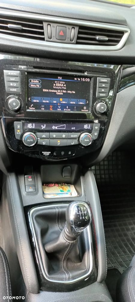 Nissan Qashqai 1.3 DIG-T N-Connecta - 9