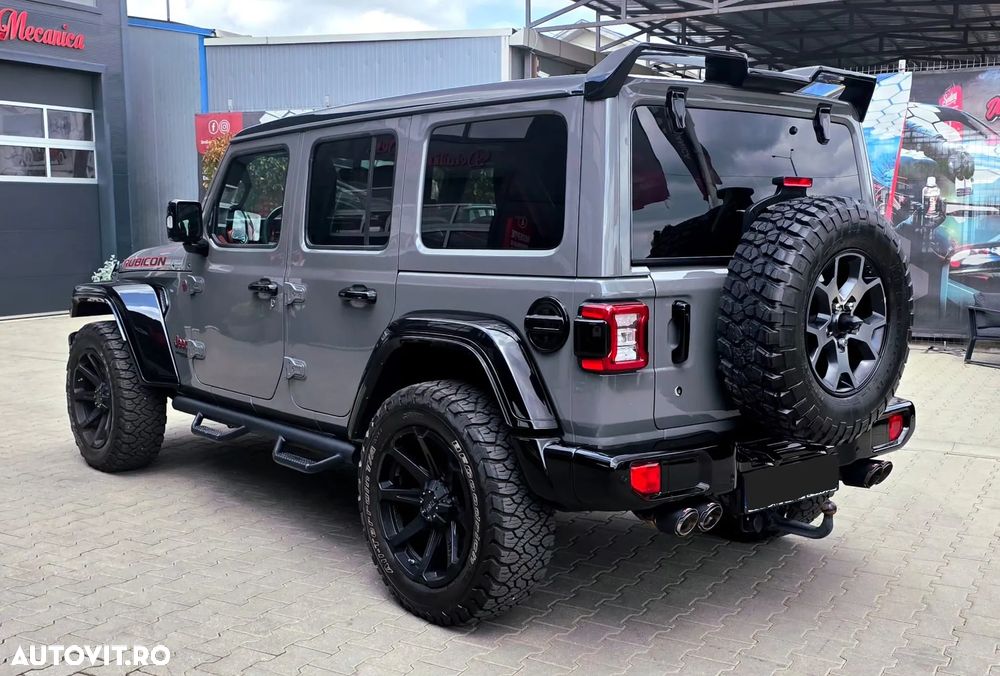 Jeep Wrangler - 5