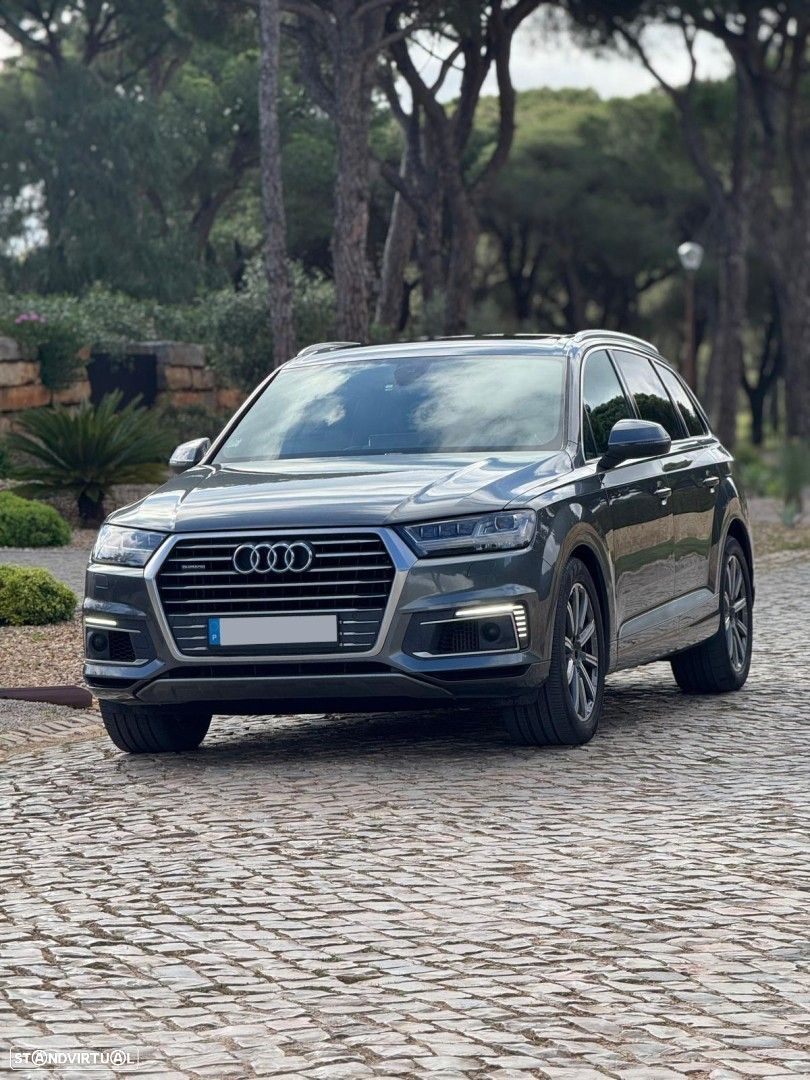 Audi Q7 3.0 TDI E-tron quattro S-line Tiptronic - 2