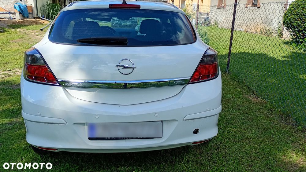 Opel Astra 1.6 Black&White - 3