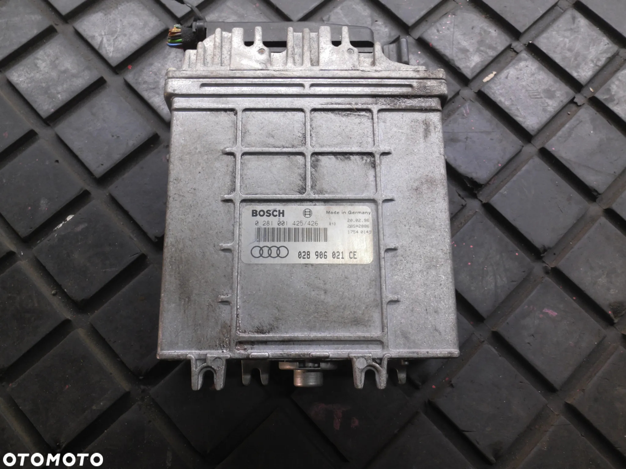 AUDI A4 B5 1.9 TDI 94-01 KOMPUTER STEROWNIK SILNIKA 028906021CE 0281001425/426 POSIADAM 2 SZT - 3