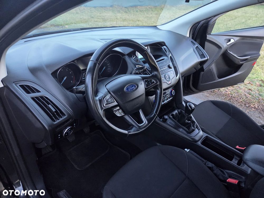 Ford Focus 1.6 SYNC Edition - 12