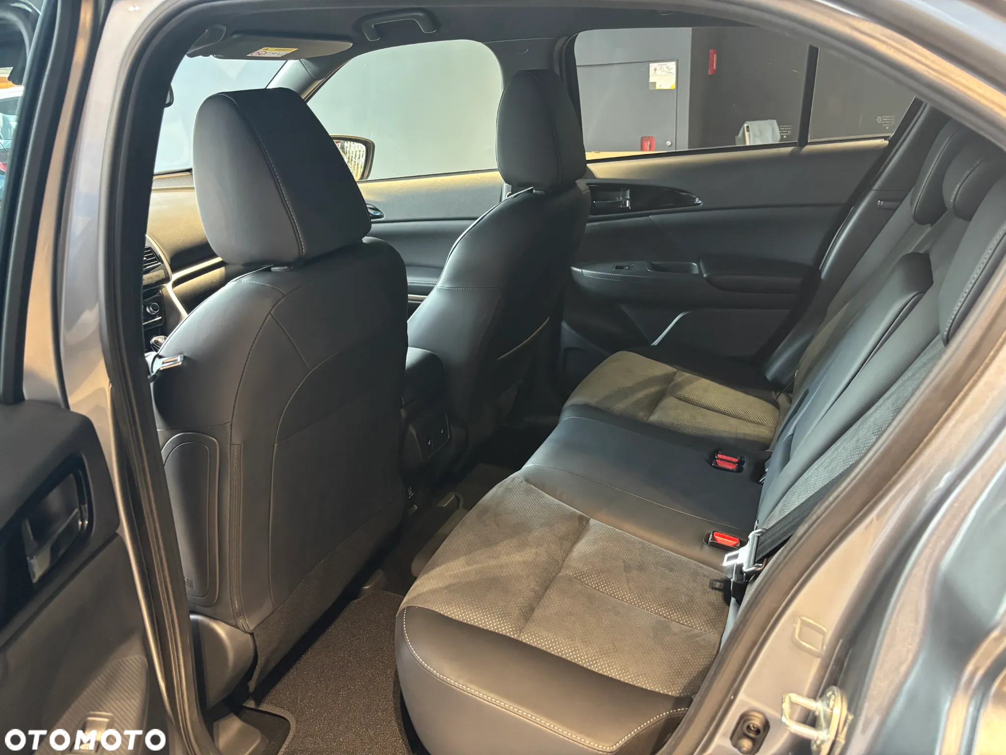 Mitsubishi Eclipse Cross - 6