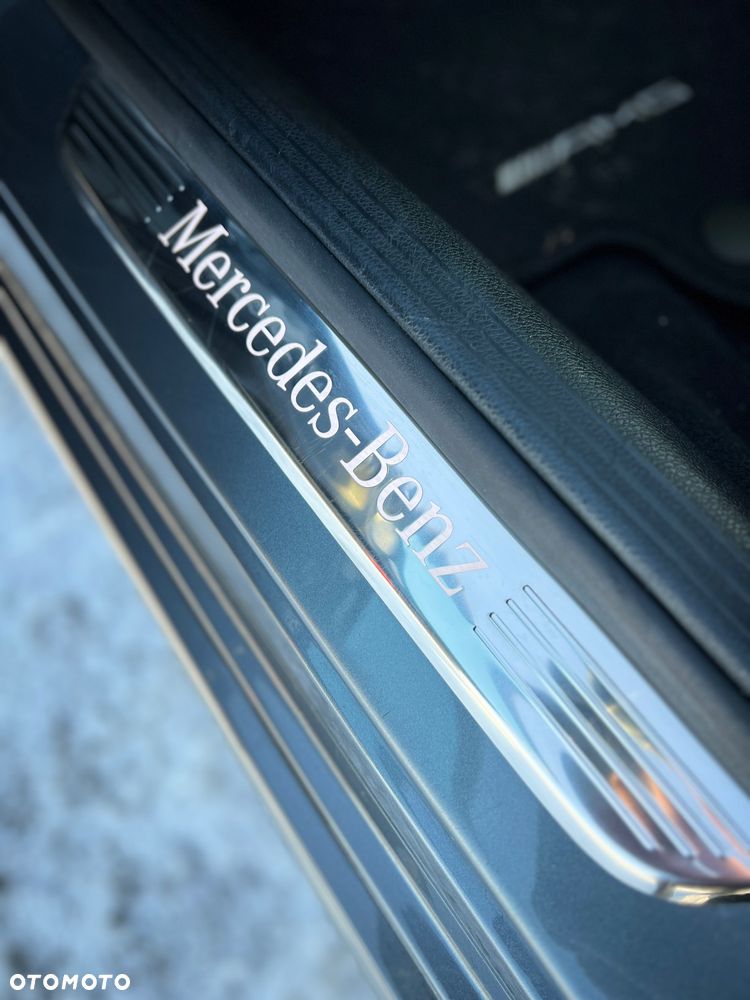 Mercedes-Benz Klasa C 200 4Matic 9G-TRONIC Edition 19 - 34