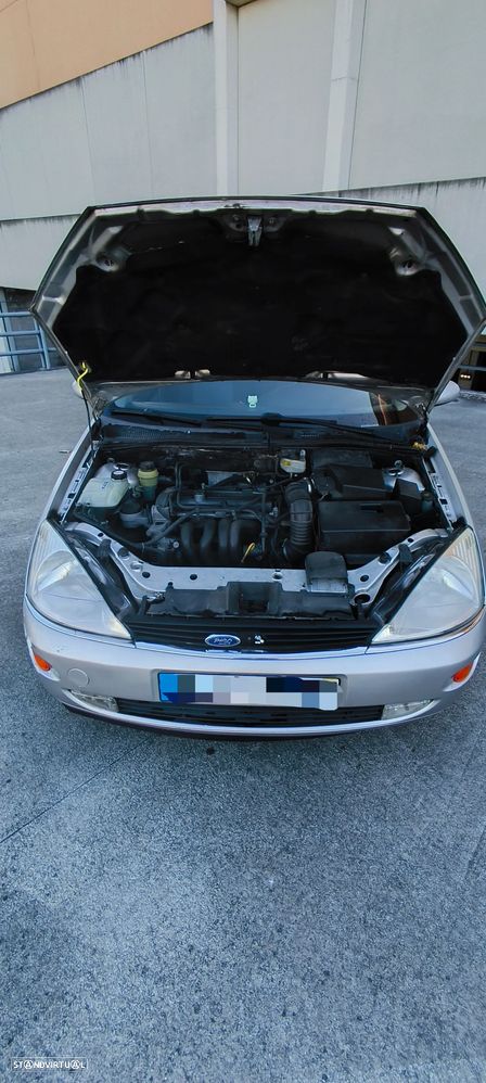 Ford Focus 1.6 Ghia - 7