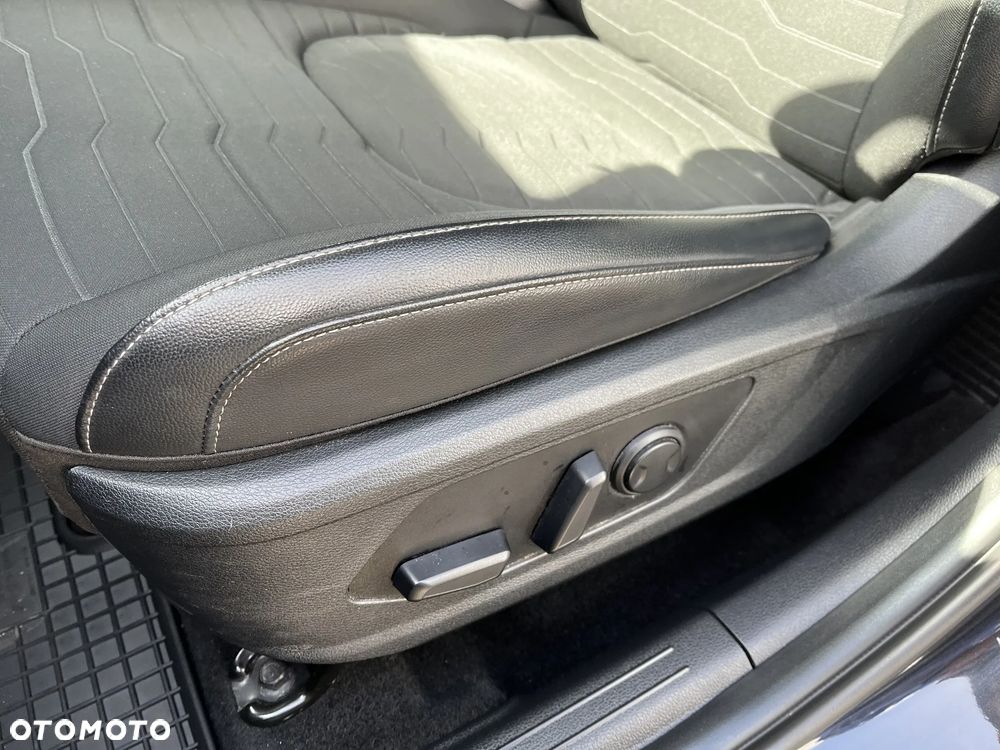 Kia Sportage 1.6 T-GDI MHEV Business Line 2WD DCT - 12