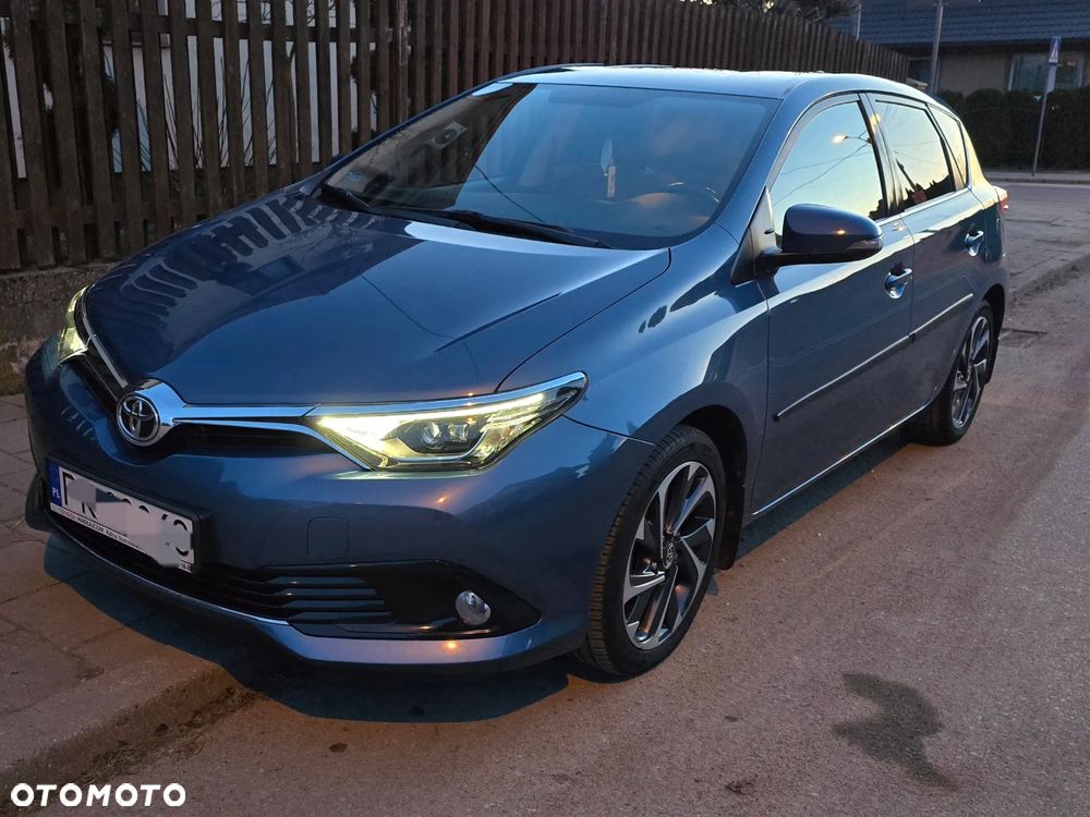 Toyota Auris 1.6 Premium Comfort - 30