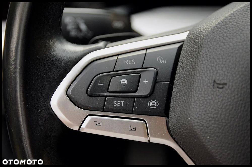 Volkswagen Golf - 14