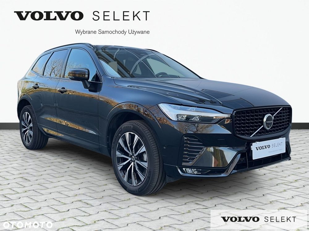 Volvo XC 60 B5 B AWD Plus Dark - 4