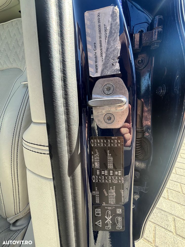BMW Seria 7 750Li xDrive - 25