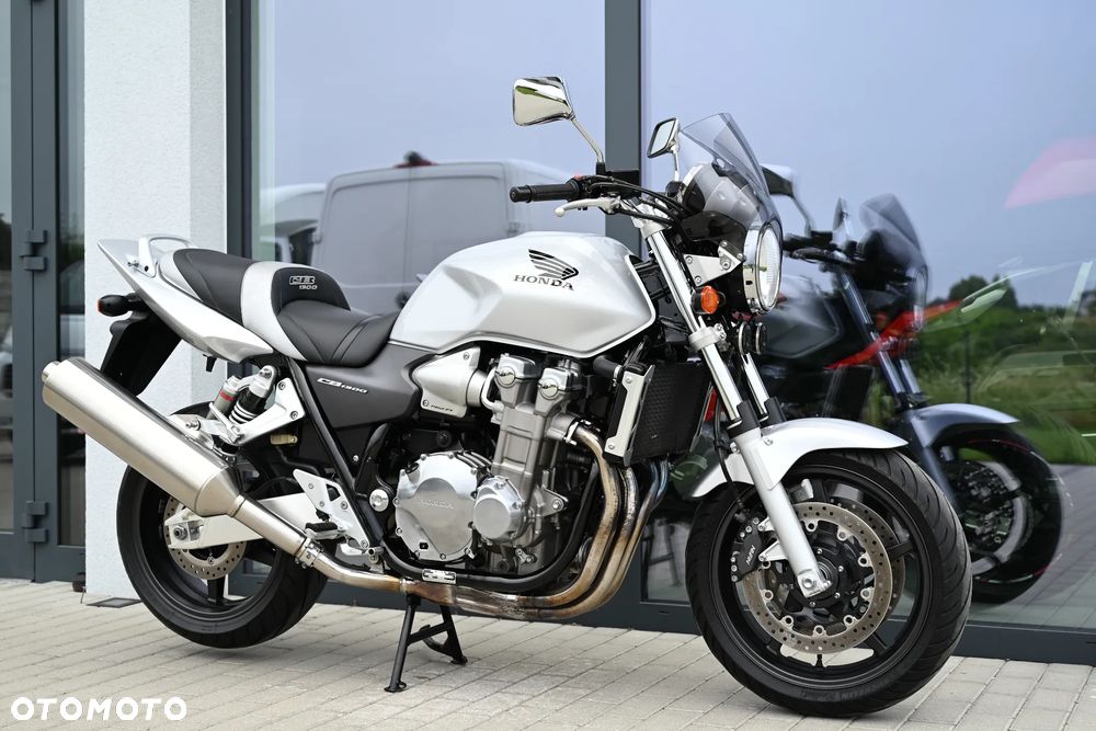 Honda CB - 4