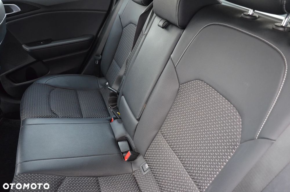 Kia Ceed 1.4 L Business Line Plus - 23