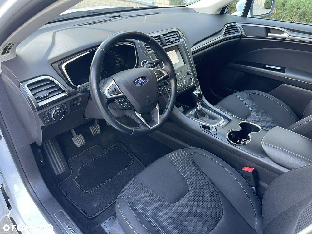 Ford Mondeo - 25