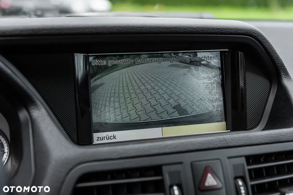 Mercedes-Benz Klasa E 250 CDI 4-Matic BlueEff - 26