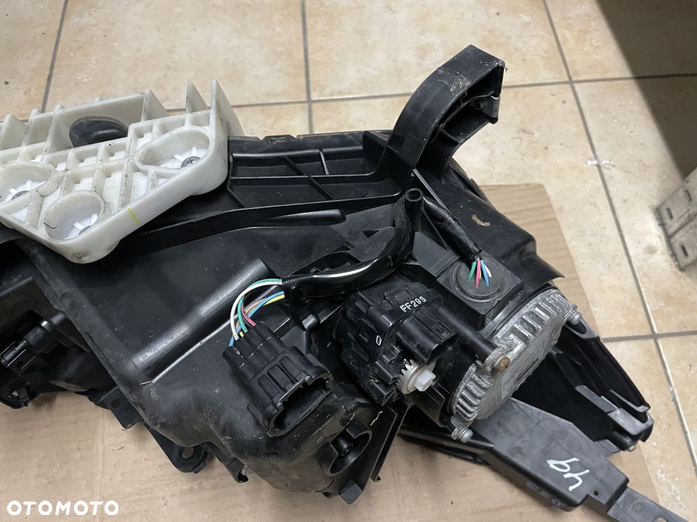 Lampa / reflektor Nissan Navara D23 - lewy przód (ORYGINALNE) - 6