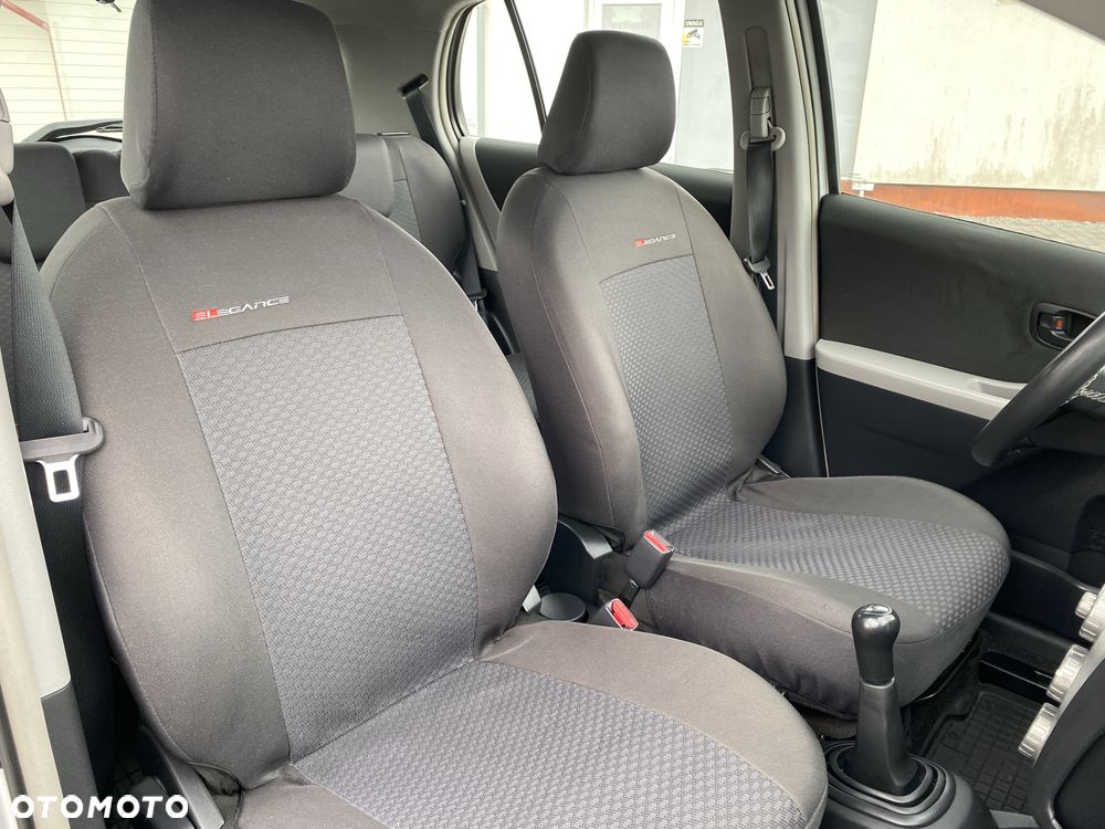 Toyota Yaris - 7