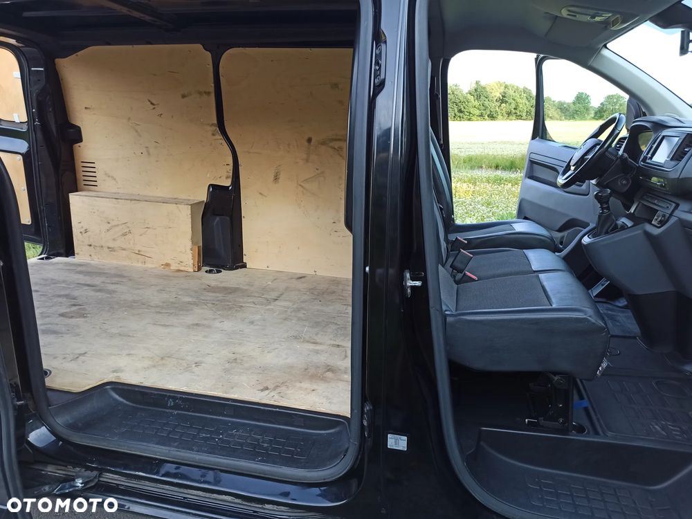 Opel VIVARO 2019R 2.0D 122KM 6 BIEGÓW LEDY 2XPDC GRZANE FOTELE TEMPOMAT WEBASTO MARTWE POLE KLIMATRONIC - 9