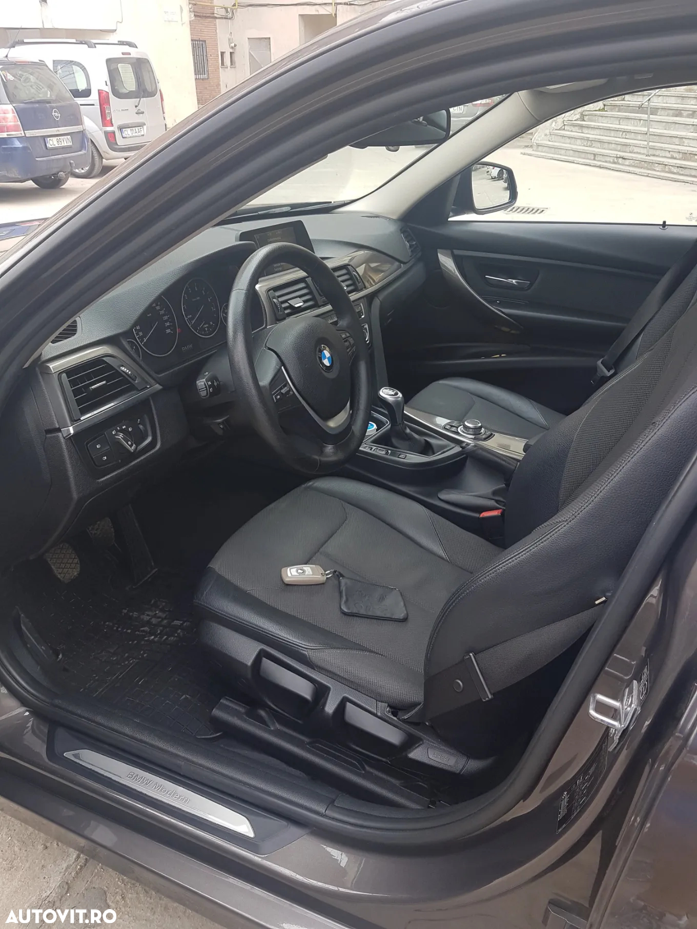 BMW Seria 3 316i - 5