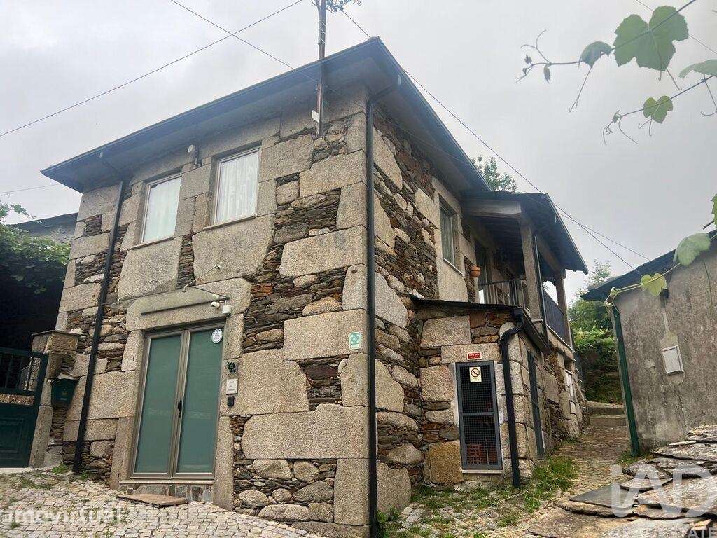 Casa / Villa T2 em Carvalhais e Candal de 131,00 m2