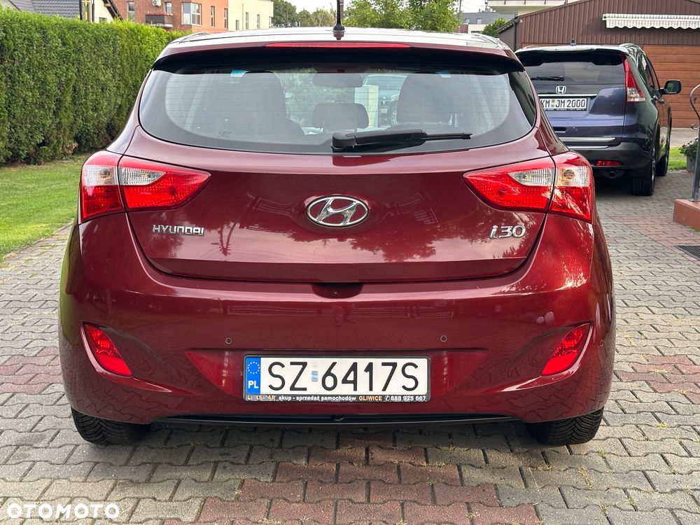 Hyundai i30 blue 1.4 Style - 7