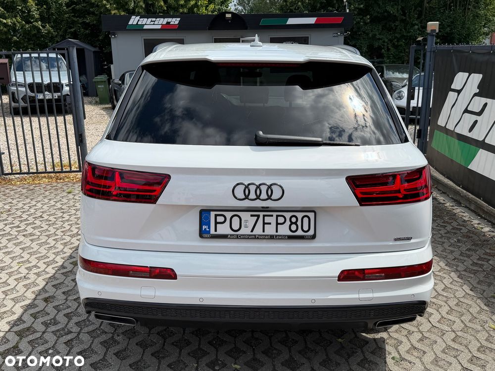 Audi Q7 - 7