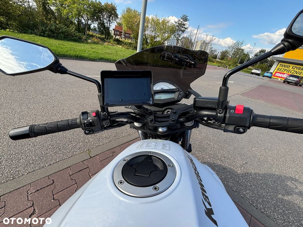 Kawasaki ER - 11