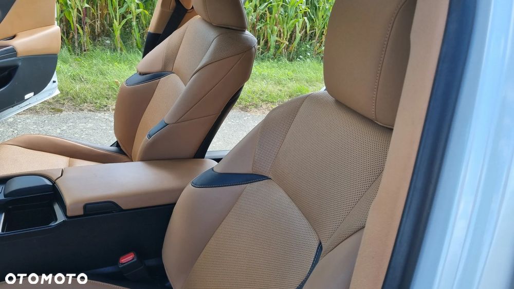 Lexus ES 300h Prestige - 36