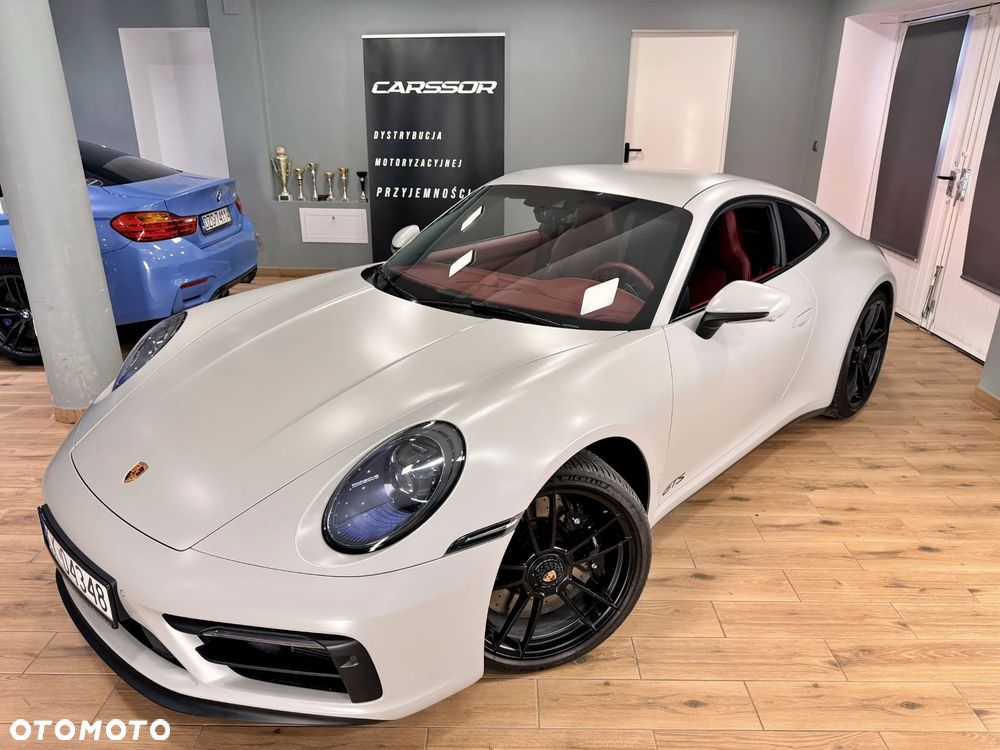 Porsche 911 - 32