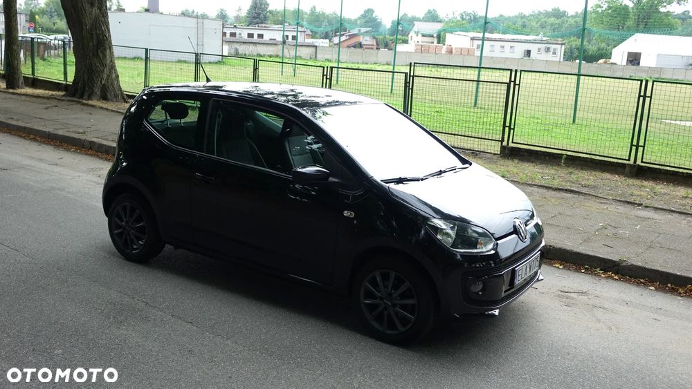 Volkswagen up! move - 34