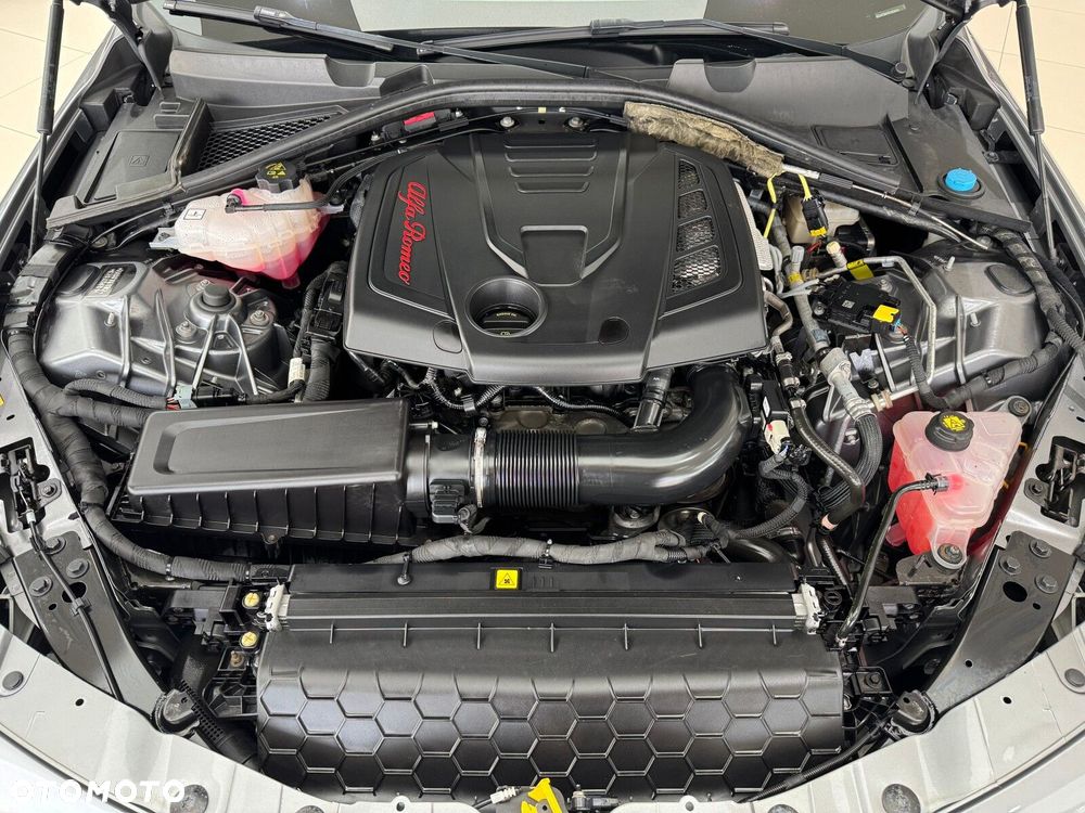 Alfa Romeo Giulia 2.0 Turbo Veloce Q4 - 19