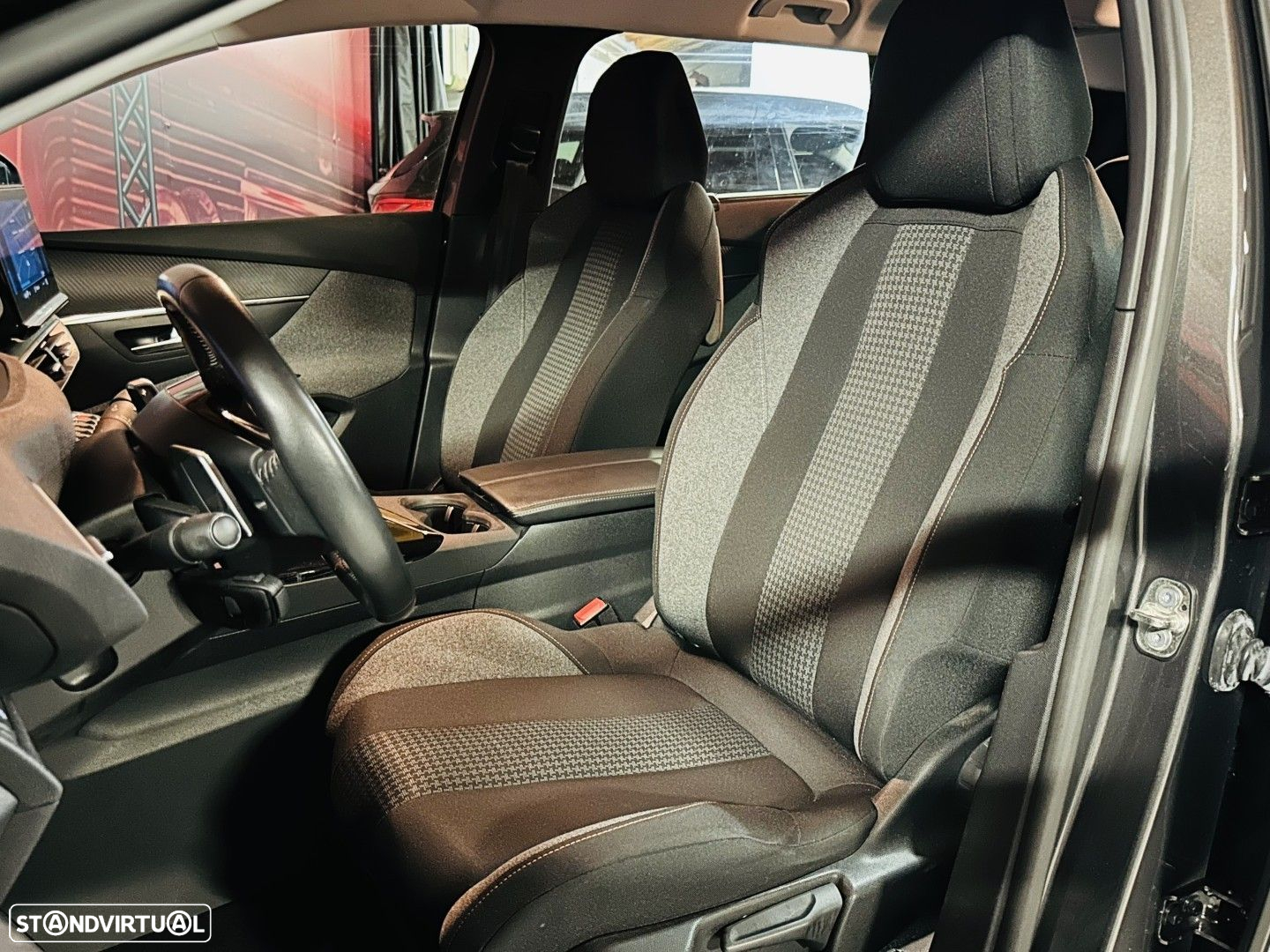 Peugeot 5008 1.2 PureTech Allure EAT8 - 6