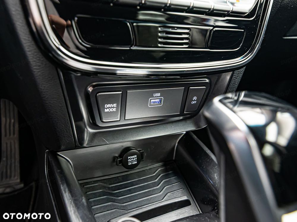 SsangYong/KGM Tivoli Grand 2022