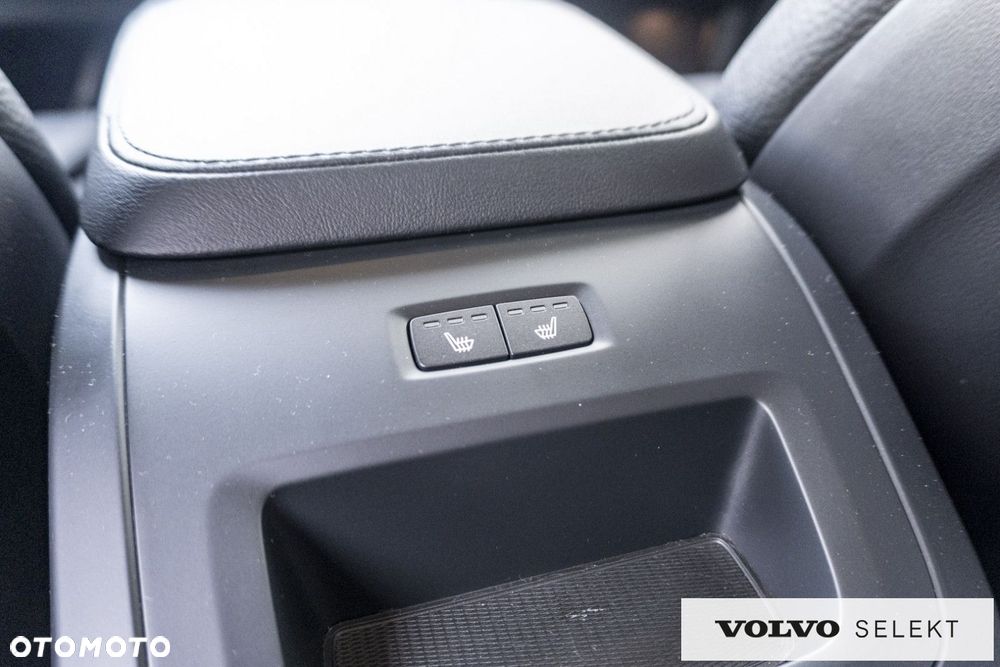 Volvo XC 90 - 25